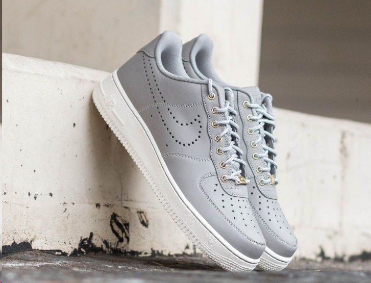 Charm Unleashed: Nike Air Force 1 07 Lv8